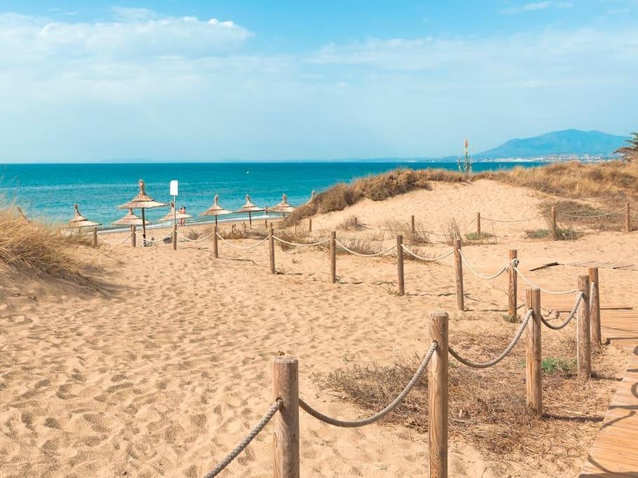 Апартаменты Algaida Beachfront - Seaview Studio Costa Del Sol Ситио-де-Калаонда Экстерьер фото